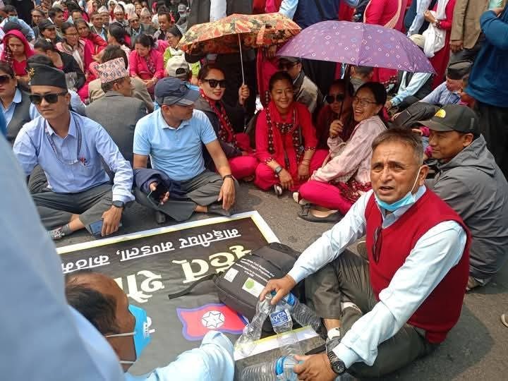 भोलिबाट आम शैक्षिक हडताल, सबै शिक्षकलाई काठमाण्डौं बोलाइयो