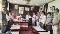 सहमति अक्षरश: पालना गराउन पालिकामा शिक्षकको धर्ना