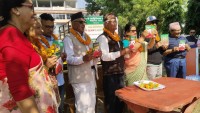 पाठकमाझ कल्पना ओलीको 'जुरुक्क उठ्छ सडक'